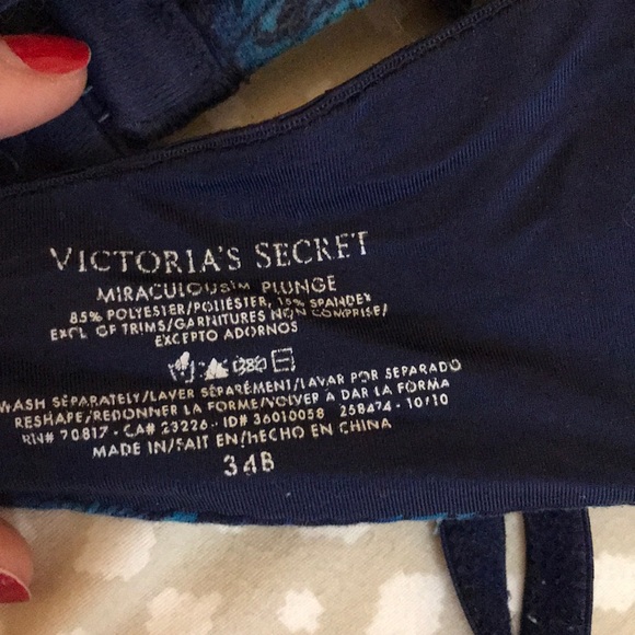 VS Bra - Picture 3 of 3